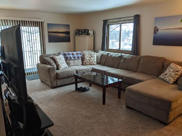 10516 W Scharles Ave, Hales Corners, WI 53130