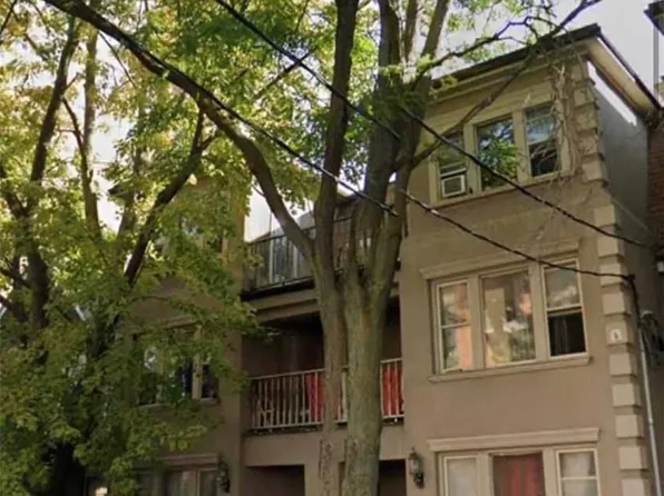 157 Vaughan Rd #2, Toronto, ON M6C 2L9