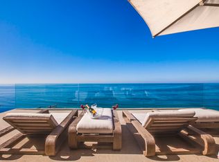 17406 Posetano Rd, Pacific Palisades, CA 90272