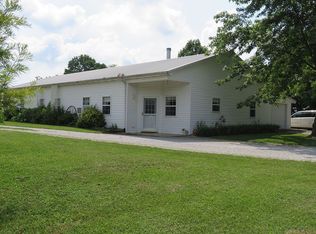 1617 Summersville Rd, Greensburg, KY 42743