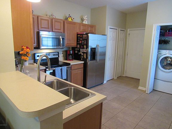 3rd image of 353 Southern Branch Ln