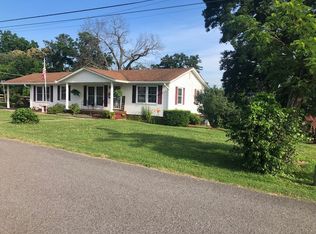 19 Orchard Hill Rd, Fayetteville, TN 37334