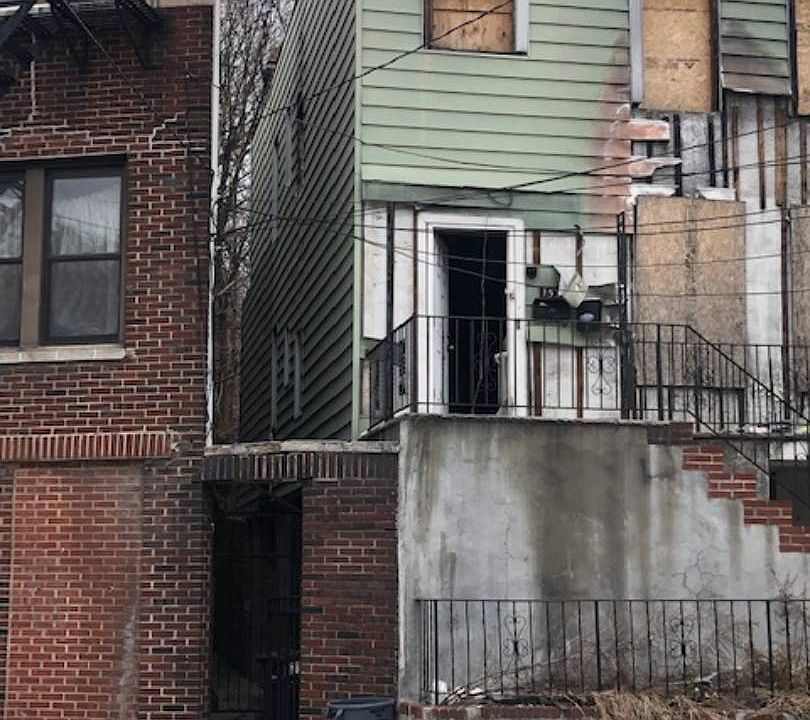 2nd image of 153 Brighton Ave