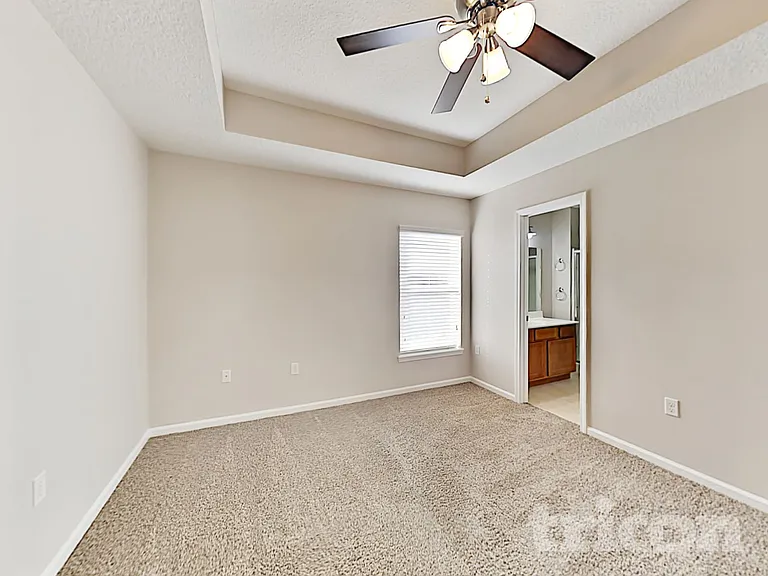 6300 Rolling Tree St — Photo 10