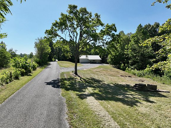 2nd image of 1131 Humphrey Rd