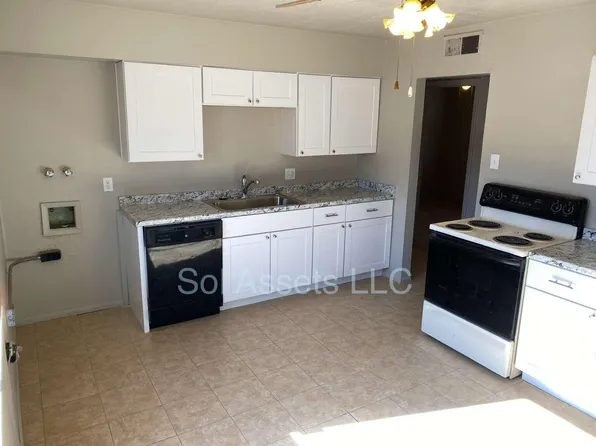 1616 Spence Ave SE, Albuquerque, NM 87106