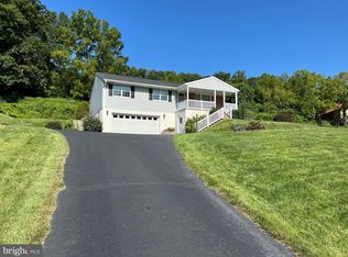 227 Mountain Rd, Boyertown, PA 19512