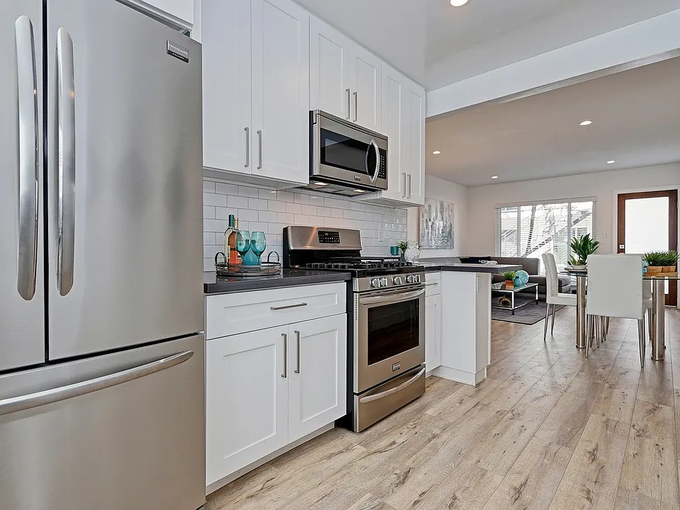 1750 Sycamore LLC