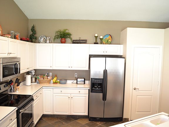 3rd image of 5902 W Blackhawk Dr