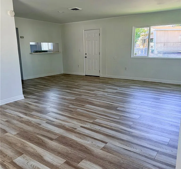 2075 W Rialto Ave #72
