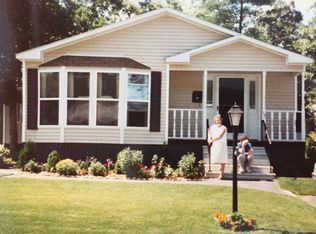 13 Sycamore Dr, Kingston, MA 02364