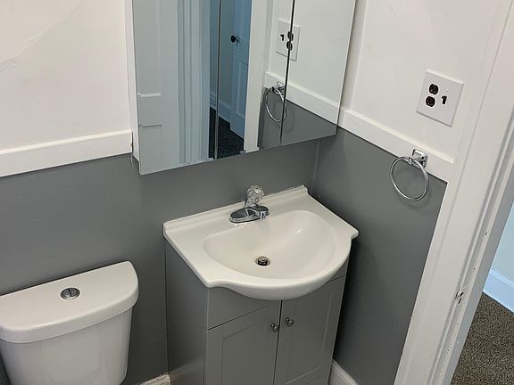 4th image of 50 Dennison Ave #1