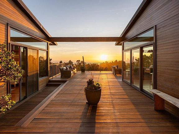 2nd image of 732 Alta Vista Rd