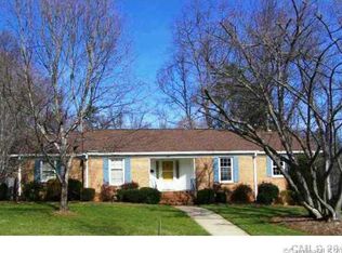 302 Holiday Rd, Gastonia, NC 28054