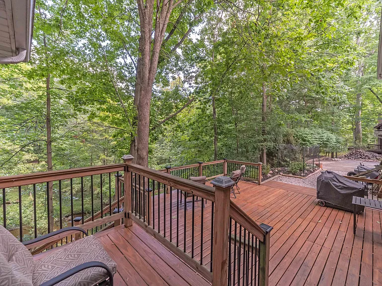 34150 Hunters Row — Photo 5