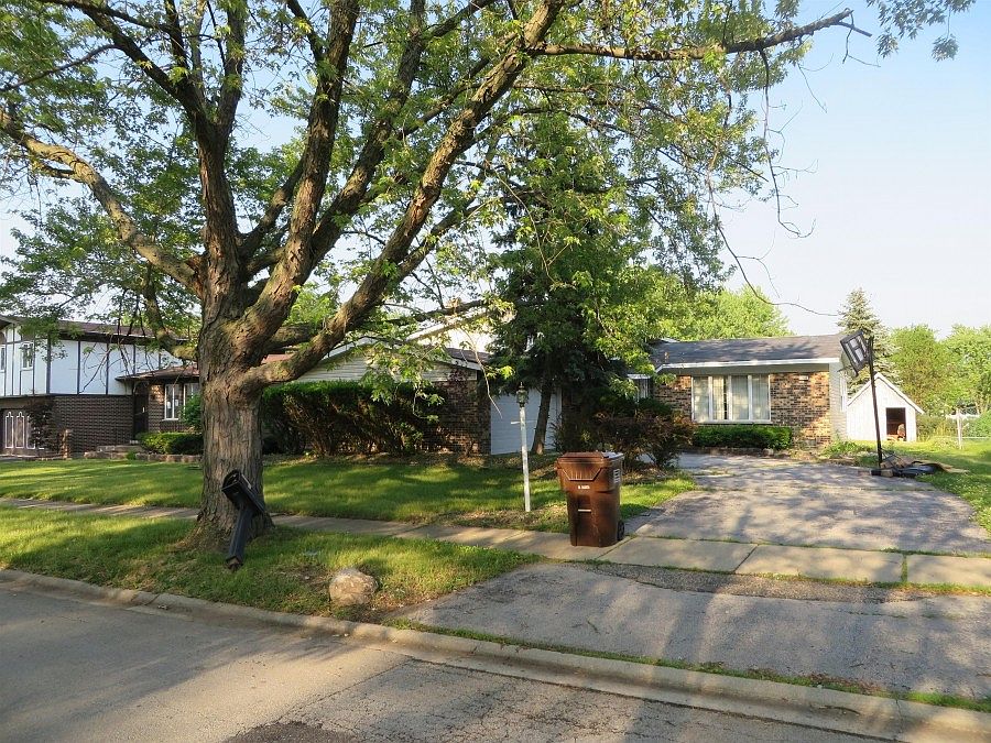 1st image of 22405 Imperial Dr