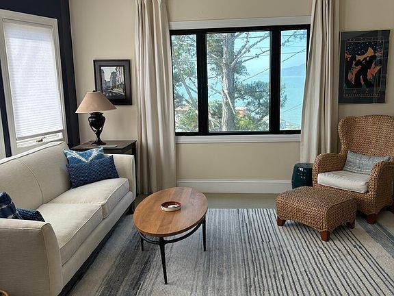 Living Rm
