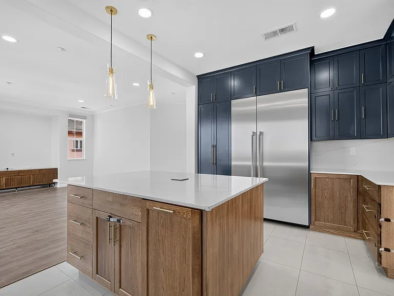 208 Goodwin Dr — Photo 13