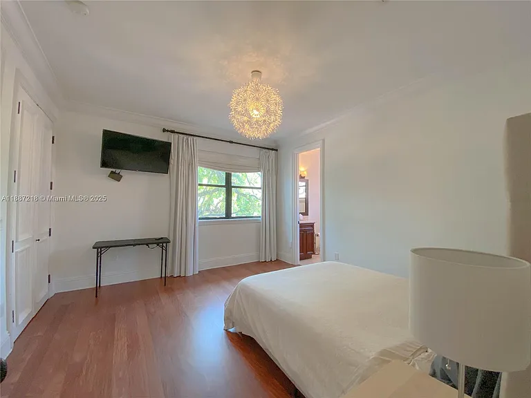 2561 Trapp Ave — Photo 16