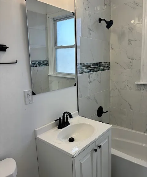 124 1/2 E Sibley St #35 — Photo 7