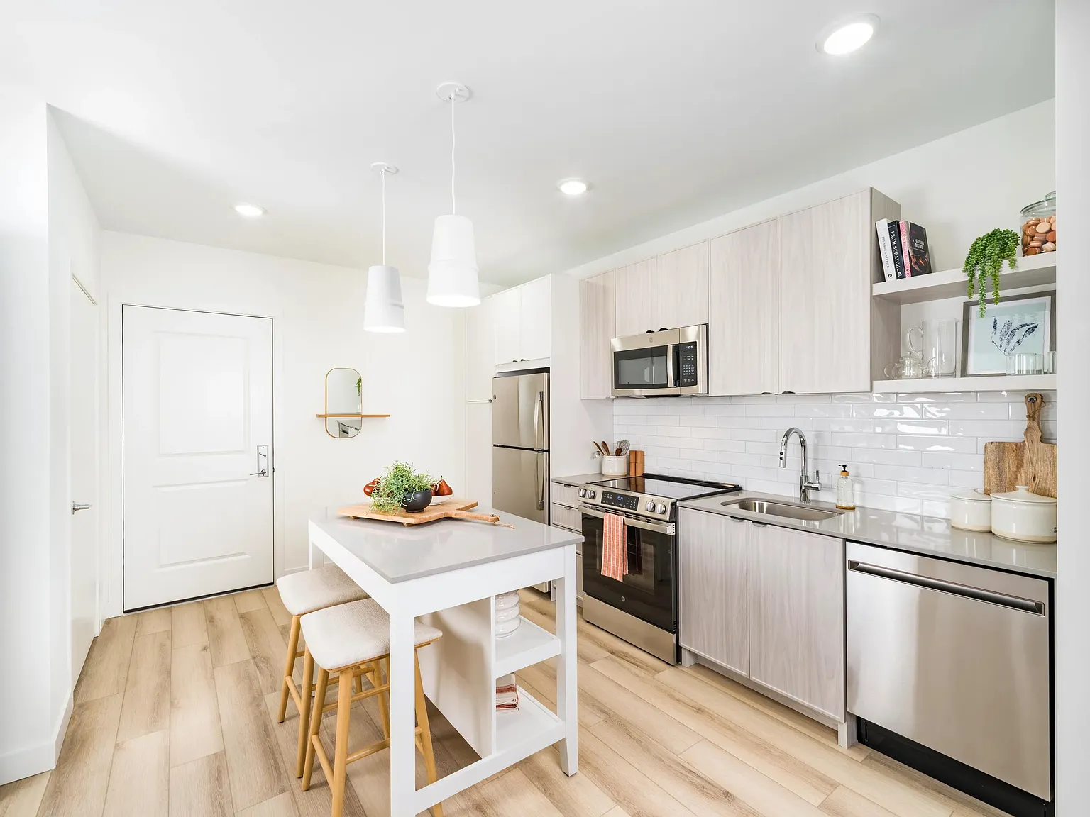 Modera Revere Beach — Photo 1