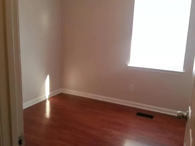 217 Ash Cir — Photo 17