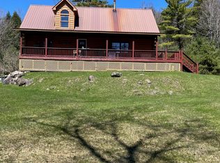 1463 Old Furnace Rd, Crown Point, NY 12928