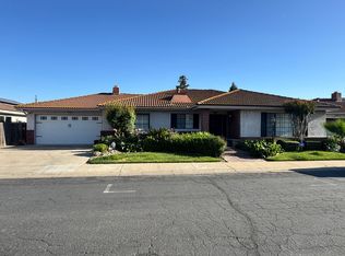 927 E Goshen Ave, Fresno, CA 93720