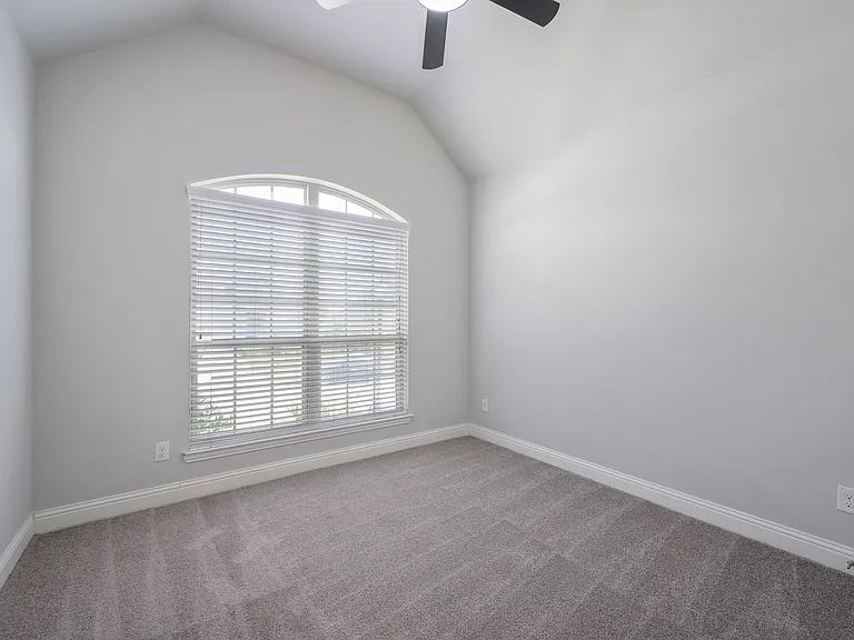 9724 Excursion Dr — Photo 15