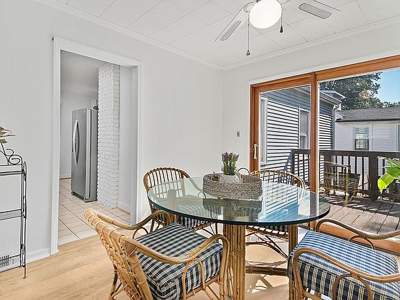 5th image of 2384 Jefferson Ave