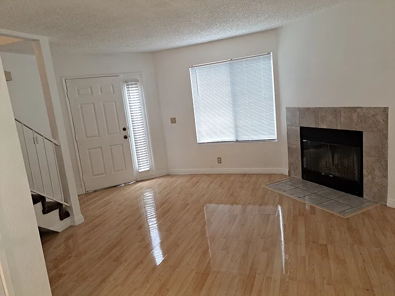 16186 Viho Rd — Photo 3