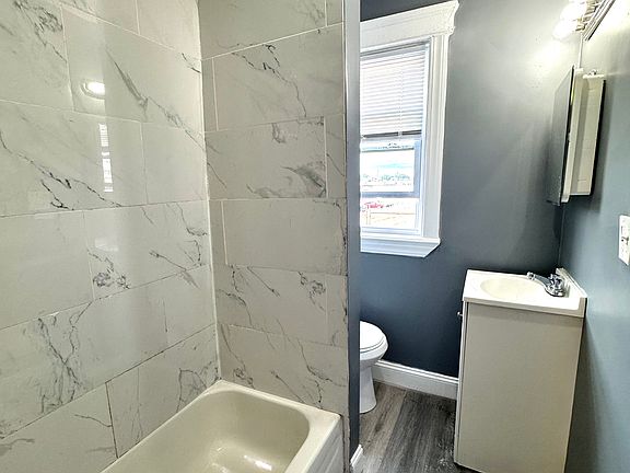 4th image of 10 Barnes St #1F