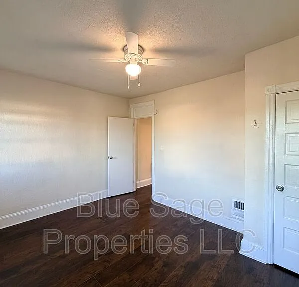 758 Saville Ave — Photo 14