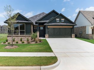 1716 River Bend Rd, Burleson, TX 76028