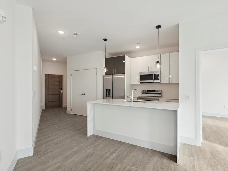 1221 E Fletcher St #310A — Photo 13