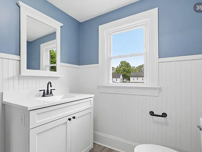 517 Dunlap St — Photo 4