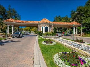 5470 Hobson Ct, Calabasas, CA 91302