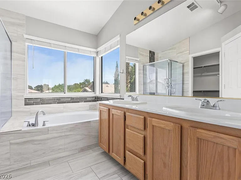 9609 Crystal Cup Cir — Photo 21