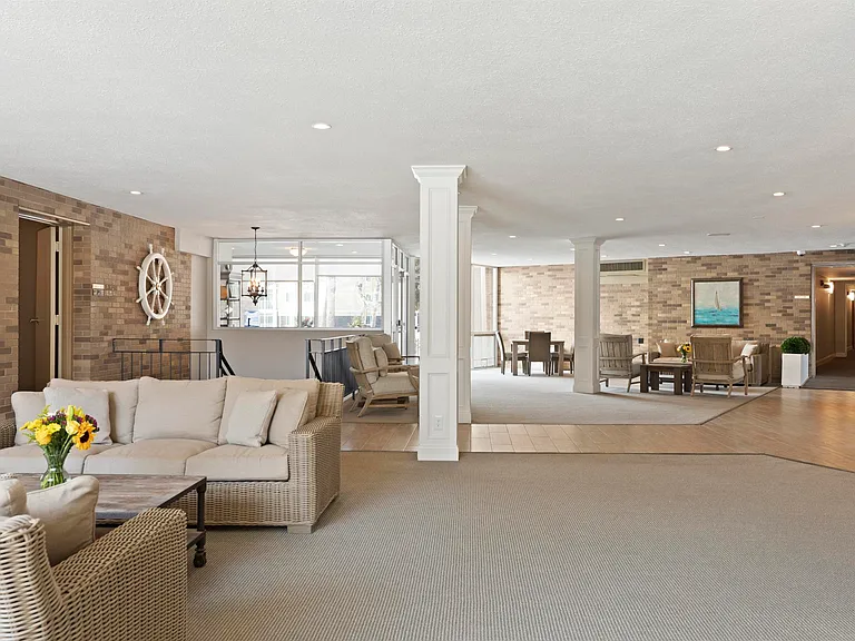 Minnetonka Edgewater Apartments and Boat Slips — Photo 9
