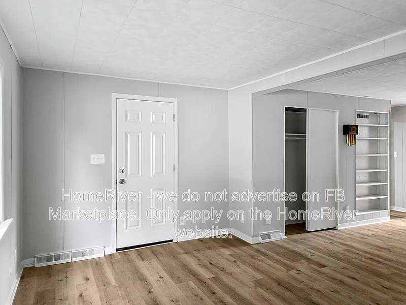 4 bed, 1.0 bath, 1196 sqft, $1,595 — Photo 3