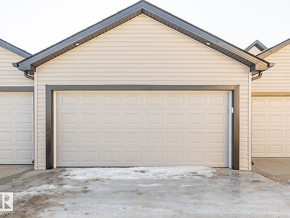 5th image of 90 Dansereau Way N