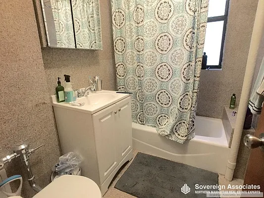 Rented by Sovereign Associates | media 17