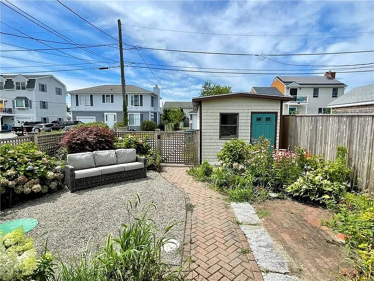 57 Green St — Photo 34