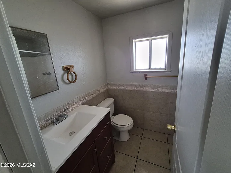 320 E 29th St — Photo 15