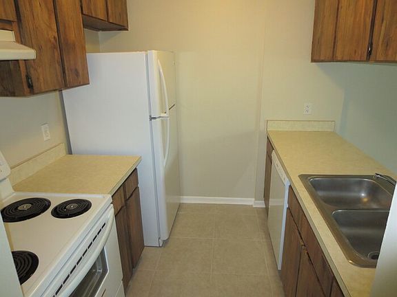 5th image of 527 S Lincoln Ave Unit 105