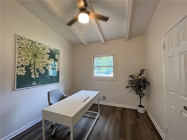 2956 Monterey Dr — Photo 10