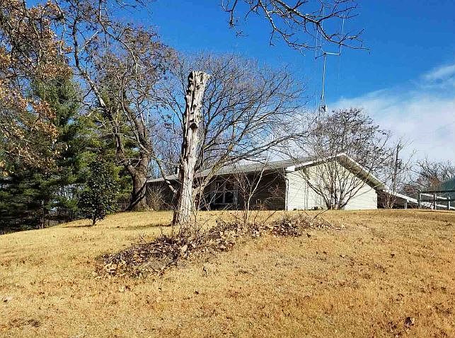 1st image of 455 Aster Ln