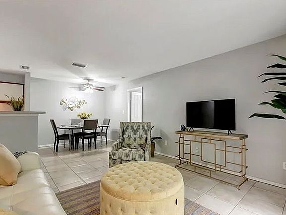 5th image of 1400 Gandy Blvd N Unit 902