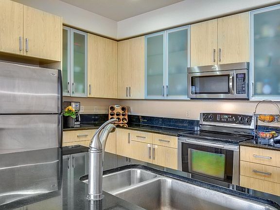 4th image of 2030 N Pacific Ave Unit 214