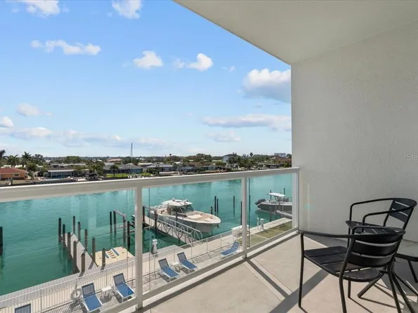 415 Island Way #303, Clearwater, FL 33767